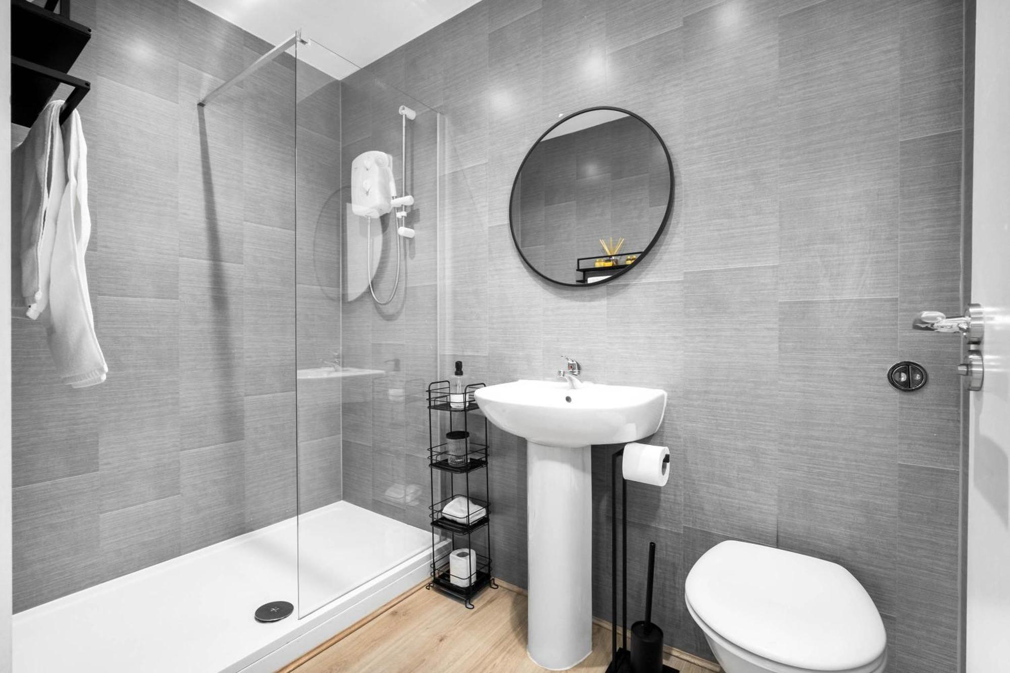 Luxe Apartment With Private Parking In Gated Complex - Close To Jq & City Centre - Top Rated - 7Sh Birmingham Exterior photo